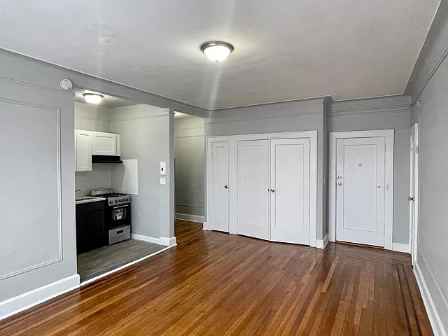 Vine Street Holdings — Photo 13