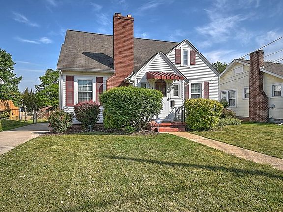 2nd image of 1704 Virginia Ave