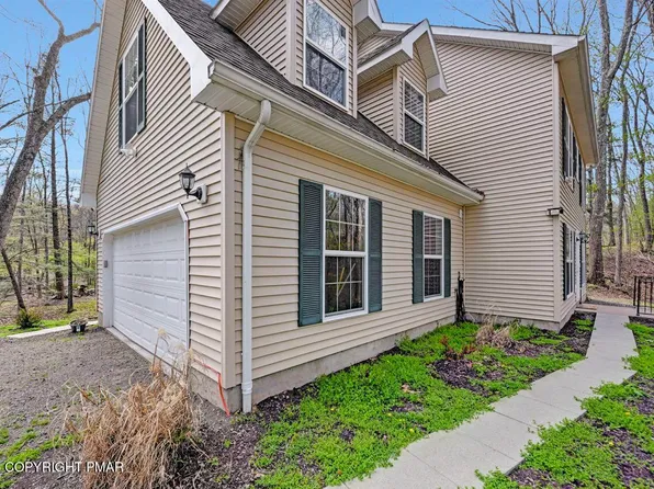 106 Alwen Ave, East Stroudsburg, PA 18301