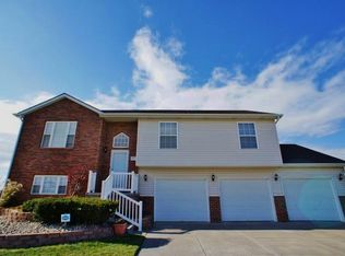 7821 S 28th St, Lincoln, NE 68516