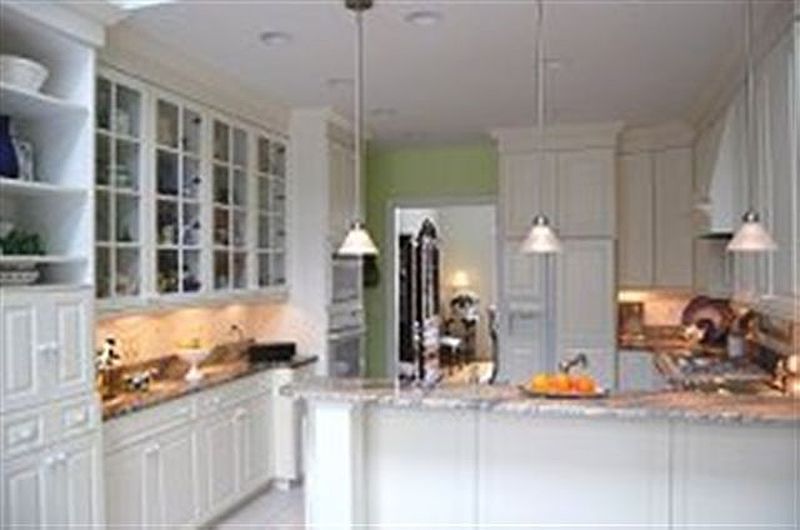 2nd image of 44 CRESTVIEW Drive