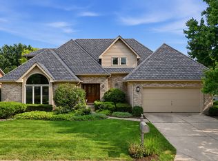 6183 Tyrnbury Dr, Lisle, IL 60532