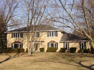 2 Concord Ct, South Barrington, IL 60010