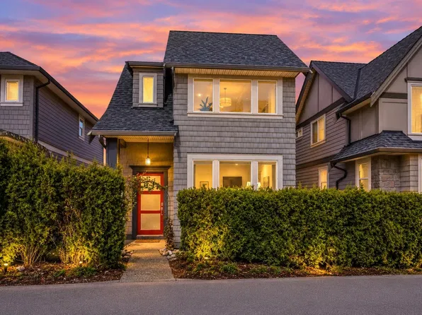 15871 28th Ave, Surrey, BC V3Z 0E5