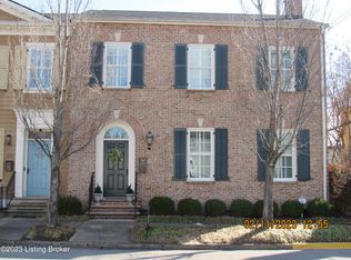 211 N 4th St, Bardstown, KY 40004