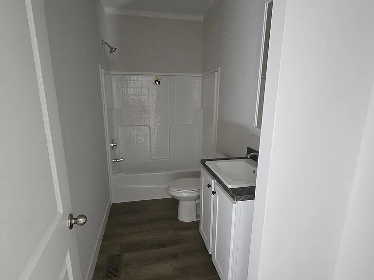 2208 Oak St — Photo 15