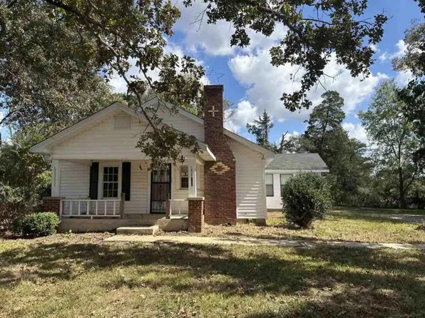 1762 S Danville Rd, Danville, AL 35619