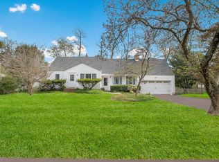 140 Windsor Rd, Yardley, PA 19067