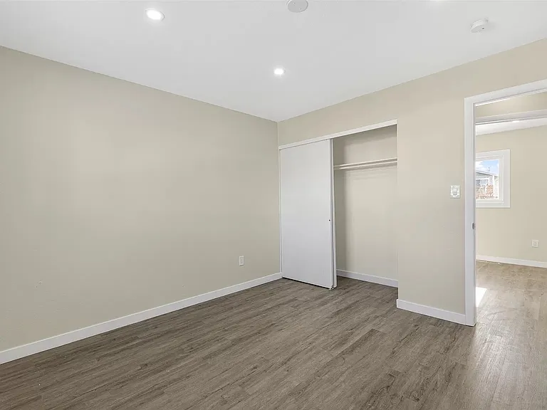 5120 Woodbird Ct — Photo 4