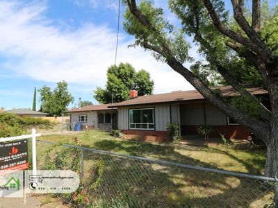 5424 Midway Dr, Redding, CA, 96003