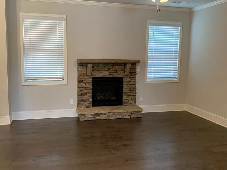 2125 Sorrento Ct — Photo 7