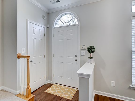 5th image of 10374 Alexander Martin Ave