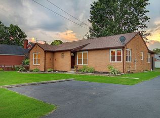 411 Superior St, Louisville, OH