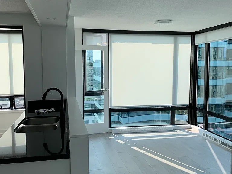 1003 Burnaby St #1404 — Photo 10
