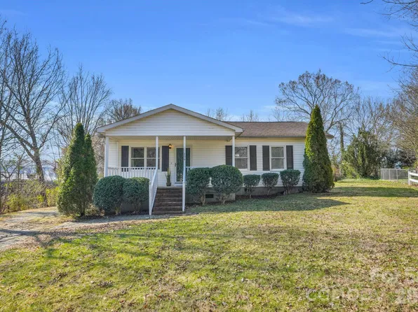 206 Ross Ct, Belmont, NC 28012