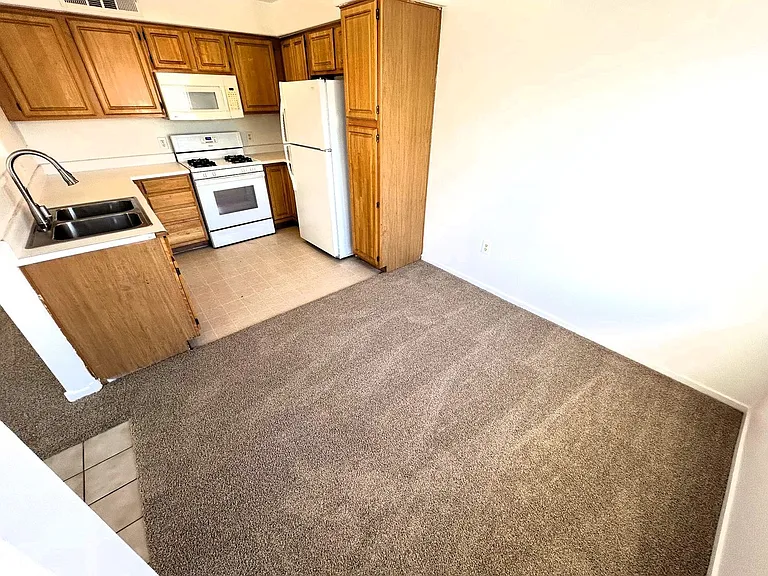 5710 E Tropicana Ave #2092-24 — Photo 8