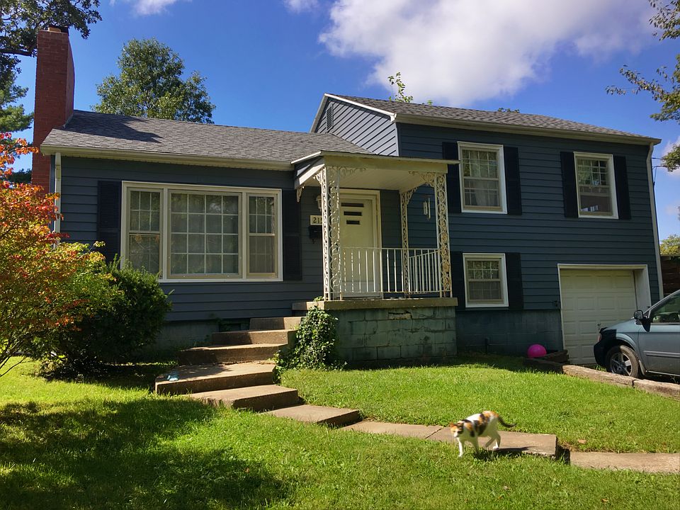 1st image of 215 Locust St