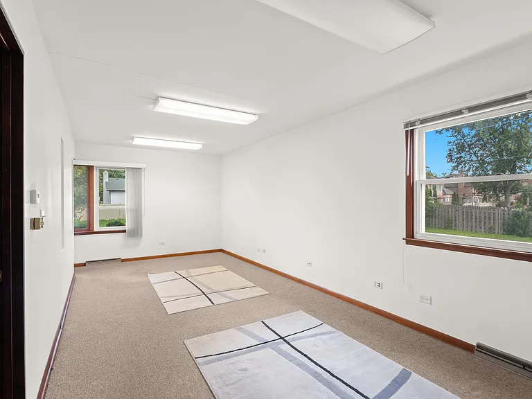 123 Ogden Ave — Photo 17