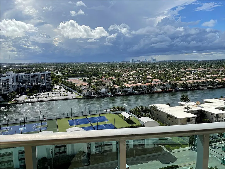 2501 S Ocean Dr #Penthouse 28 — Photo 96