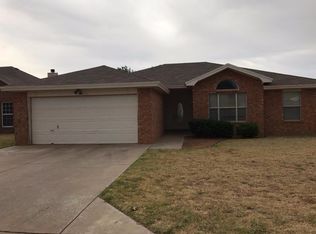 1916 76th St, Lubbock, TX 79423