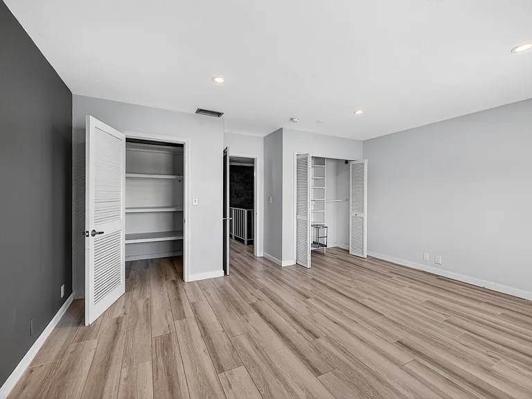 505 NE 20th Ave #209 — Photo 18