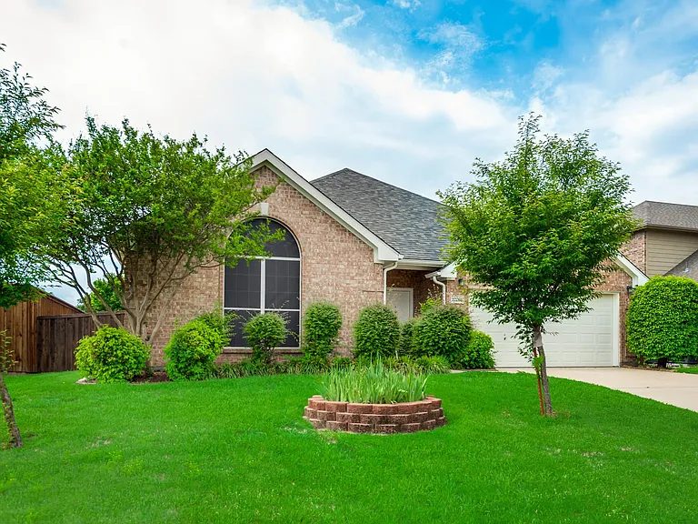 12261 Cajun Dr — Photo 2