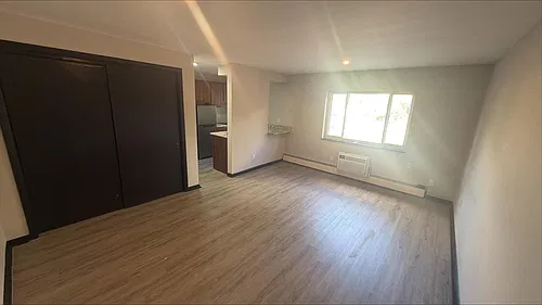 1352 Clarence Ave #24 Photo 1