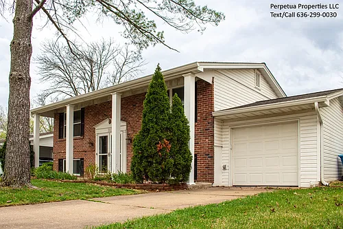 544 Goldwood Dr Photo 1