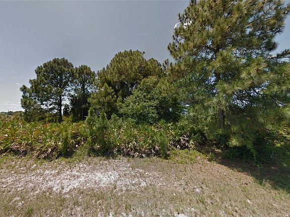4th image of Laratonda Rd #27