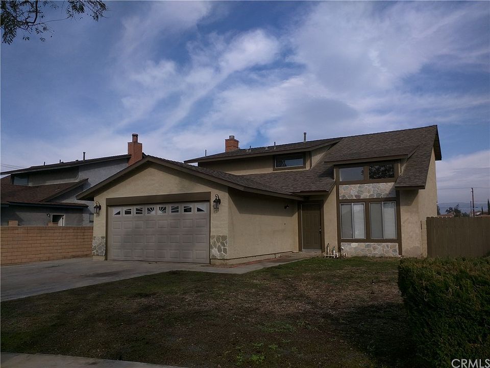 1st image of 16526 Jackson Ct