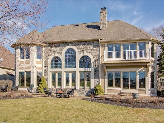 2nd image of 4318 Royal St George Dr