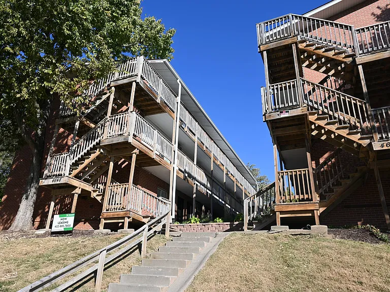 Concrete stairs going to Cuming St. Apartments.