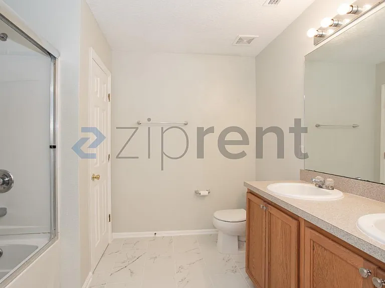 76195 Deerwood Dr — Photo 25