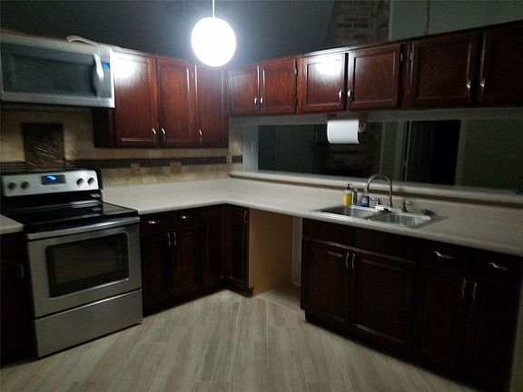 3rd image of 11322 Gracechurch Dr