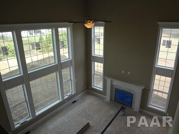 2nd image of 11221 N Blackstone Ct