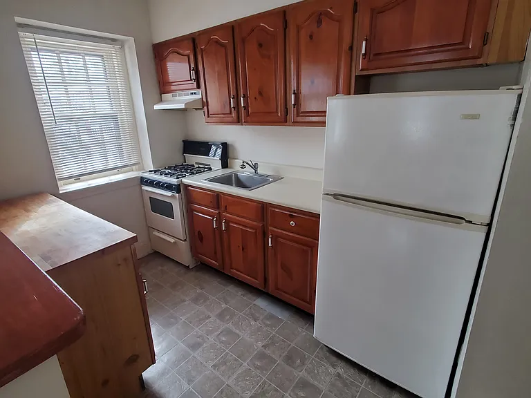 122 Argyle Rd — Photo 7