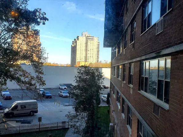2928 W 5th St APT 3M, Brooklyn, NY 11224