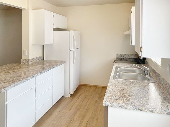 3rd image of 4707 S Puget Sound Ave APT C
