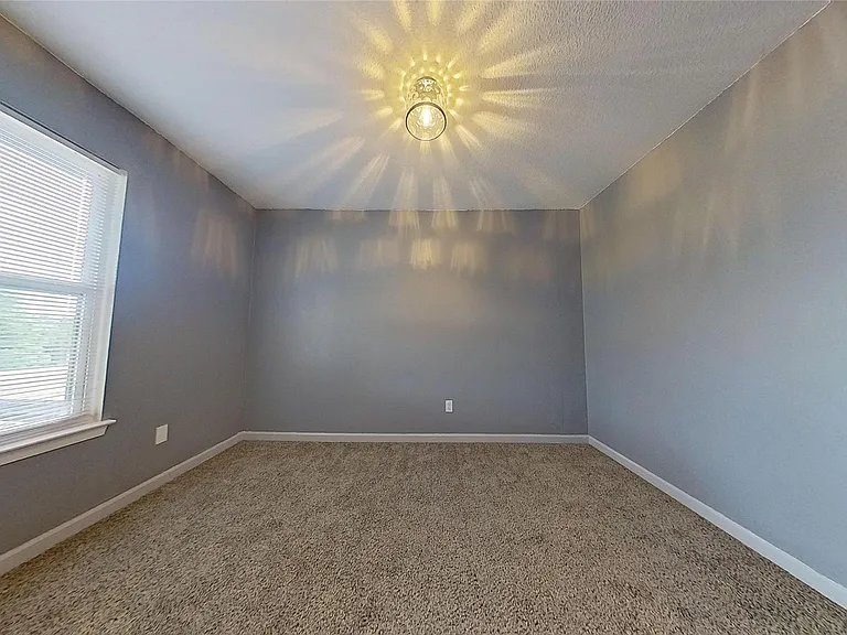 6321 Walraven Cir #6321 — Photo 15