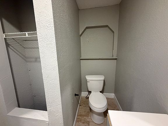 4th image of 3000 E 20th St