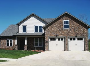 2404 Stratford Chase Pkwy, Columbia, MO 65201
