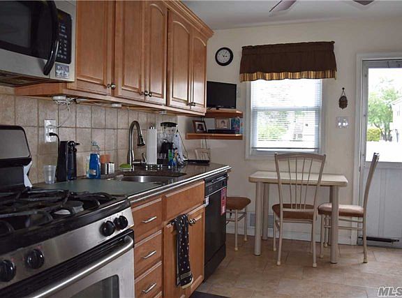 4th image of 14435 Weller Ln