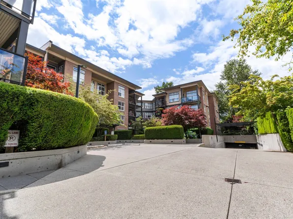 10707 139th St #216, Surrey, BC V3T 0B2