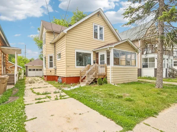 6118 25th AVENUE, Kenosha, WI 53143