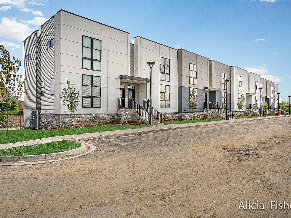 1st image of 5300 60th St SE #9