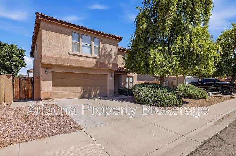 1st image of 10940 E Flower Ave