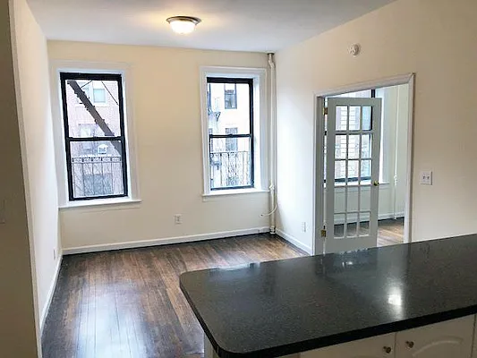 Rented by Buchbinder & Warren | media 6