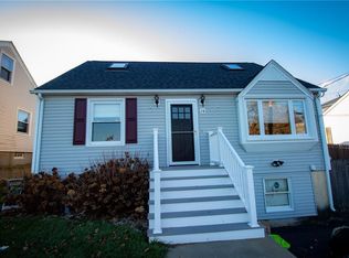 28 N Williams St, Johnston, RI 02919