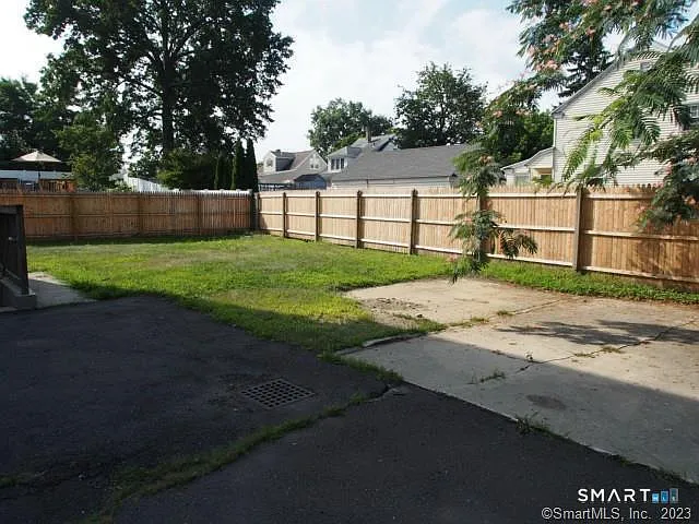 81 Longfellow Ave #2 — Photo 13