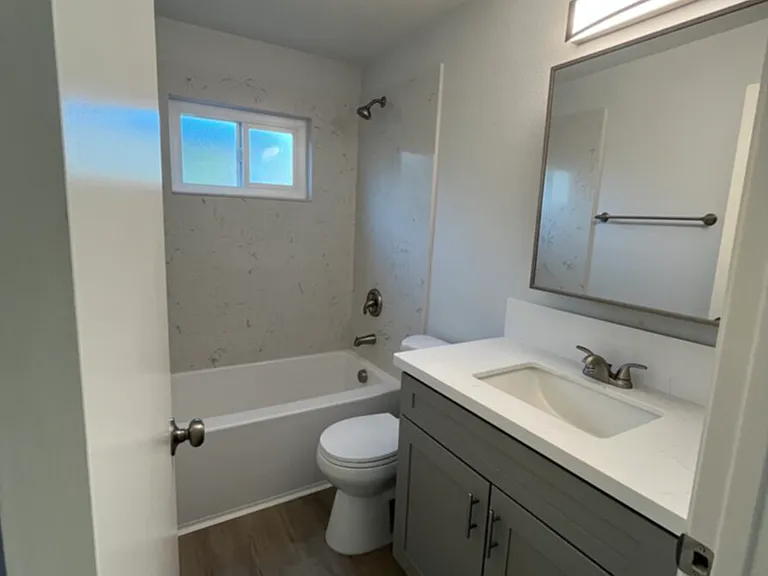 320 W 20th St #5 — Photo 3